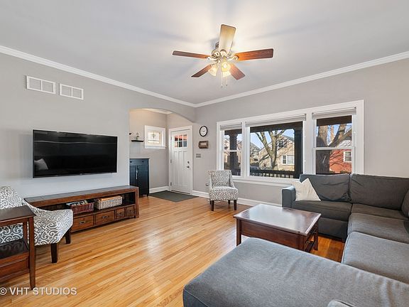 5th image of 1043 Thomas Ave