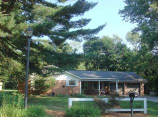 1200 S Collinswood Dr, Bloomington, IN