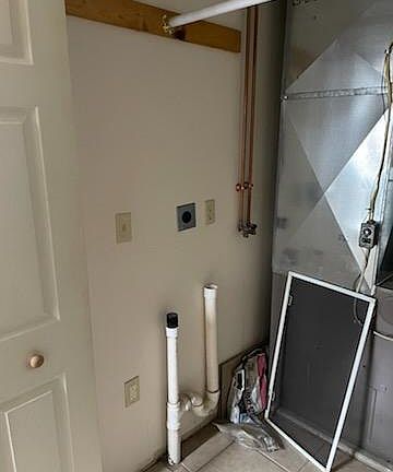 2nd image of 2072 Brodhead Rd