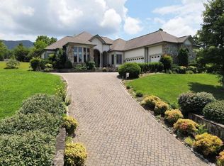 4310 Stonehenge Way, Dandridge, TN 37725