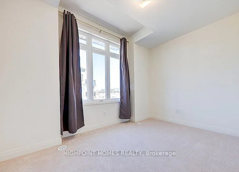 641 Port Darlington Rd #20 — Photo 27