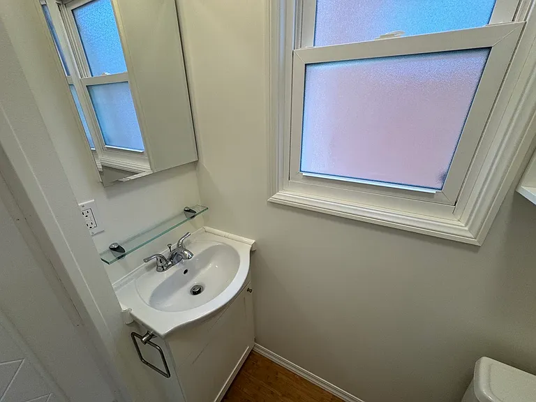 40 Brooks Ave #18 — Photo 25