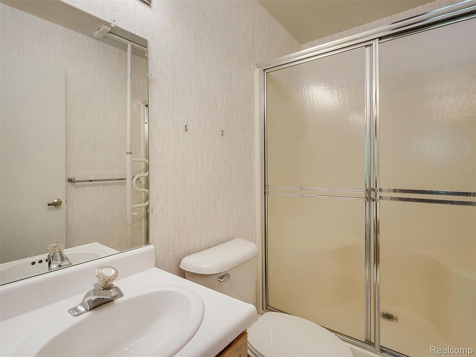 1127 S Lake Dr Unit 206, photo 6