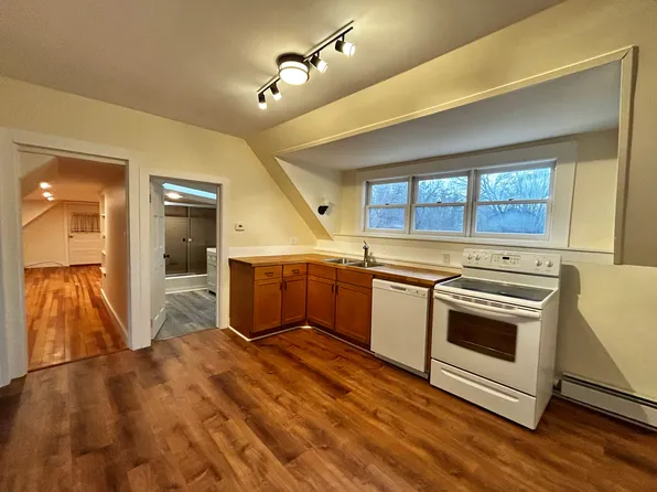 46 Elm St #2, Shelburne Falls, MA 01370