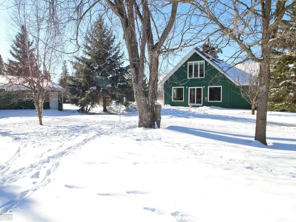 808 Main Ave NE, Warroad, MN 56763