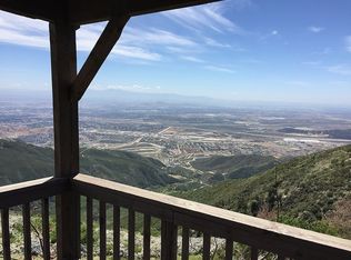 984 Summit Dr, Crestline, CA 92325