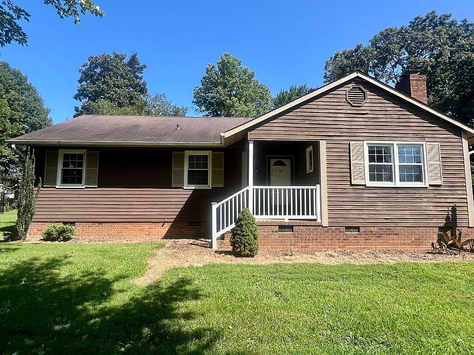 1st image of 805 Leigh Dr