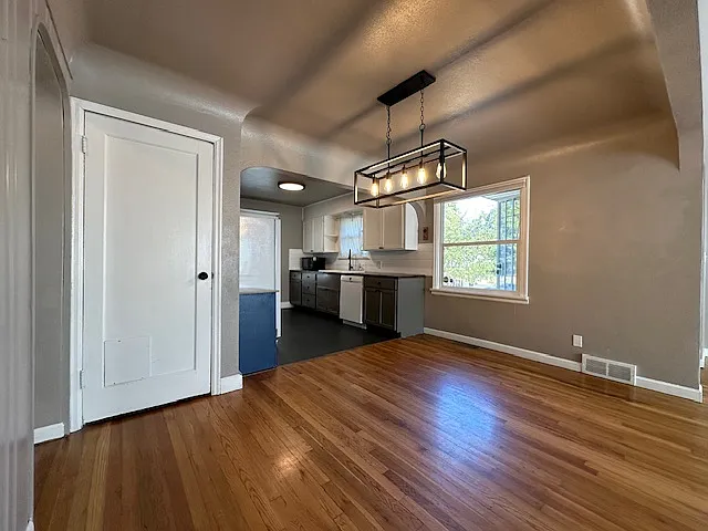 4703 N Cedar St — Photo 5