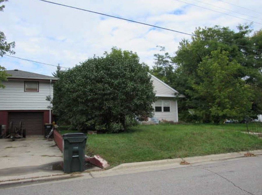 2nd image of 623 1st Ave NE