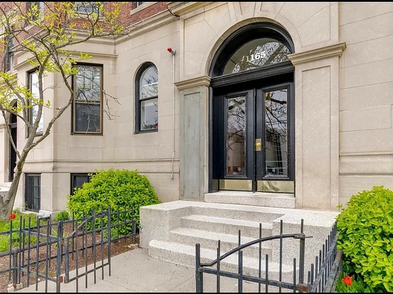 1165 Commonwealth Ave #3 — Photo 1