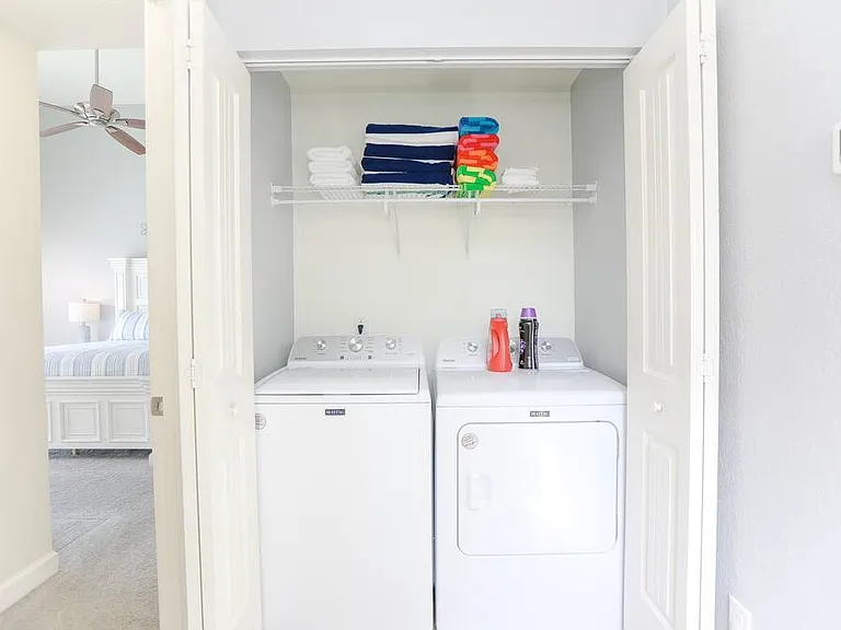Washer/Dryer included for your use