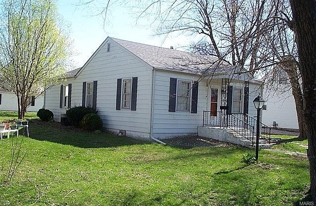 1st image of 408 N 1st St