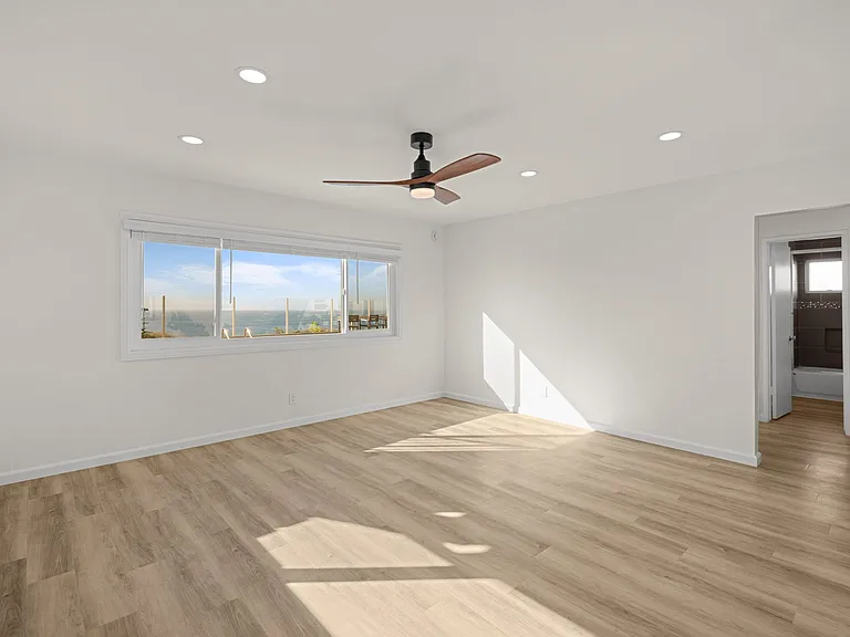 330 W I St — Photo 121