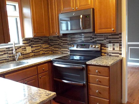Beautiflly update sunny Kitchen