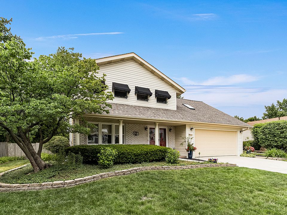 1st image of 909 Madiera Dr