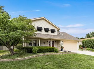 909 Madiera Dr, Shorewood, IL 60404