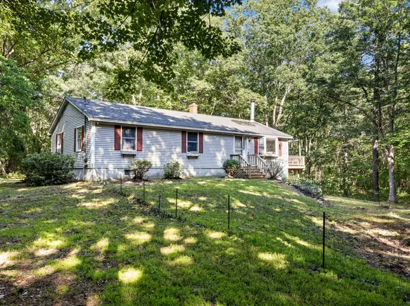 2 Walker Heights Road, Kennebunk, ME 04043