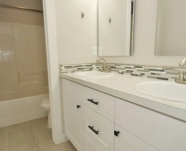 5052 N Alworth St — Photo 19