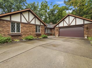 7117 N Dogwood Ln, Brimfield, IL 61517