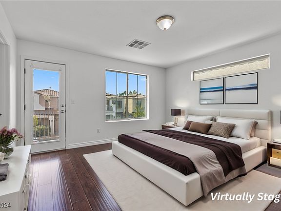 3rd image of 9582 Villa Adastra Ave