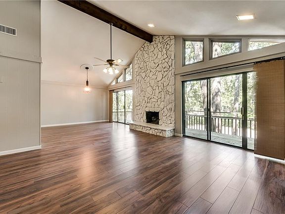 5th image of 2100 Woodside Dr