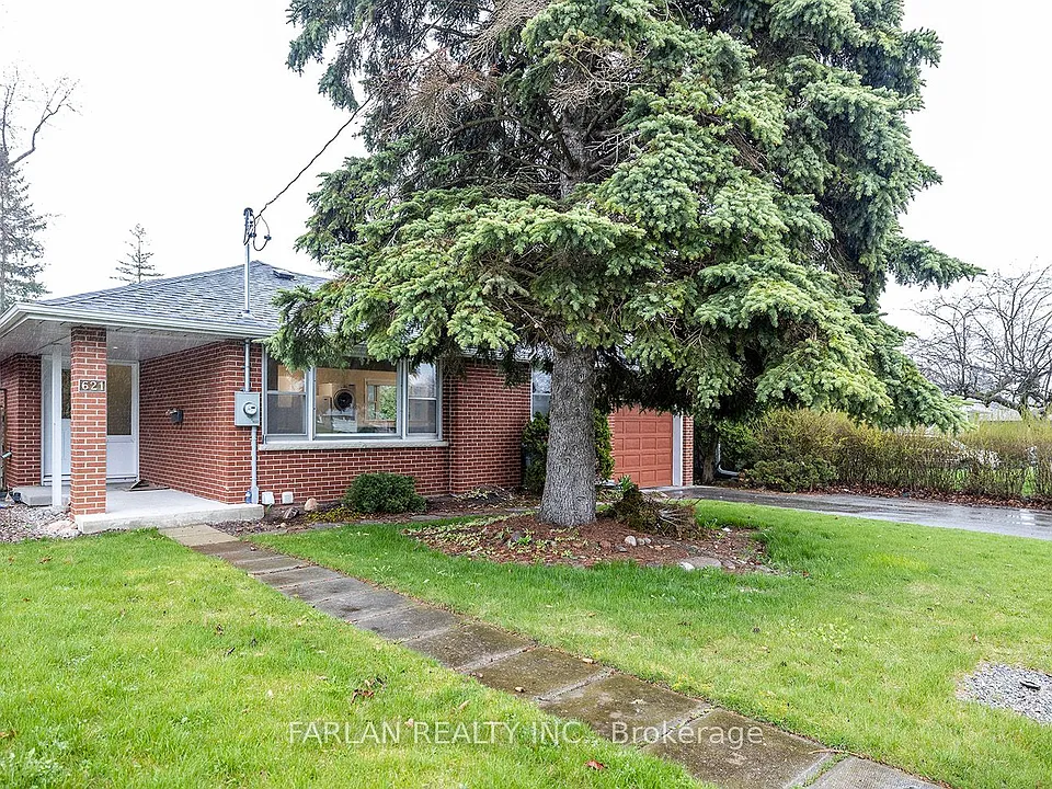 621 Gibbons St #1