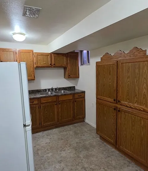 1844 Crook Ave — Photo 7