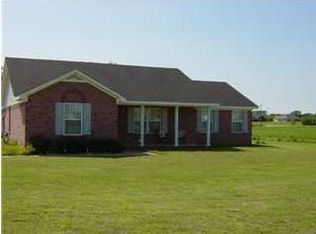 537 Belview Dr, Killen, AL 35645