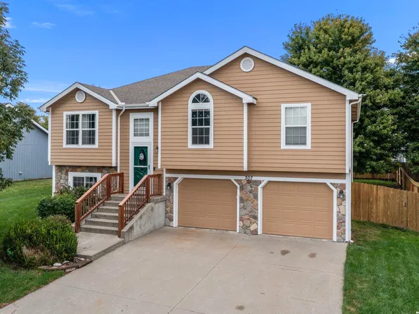 307 Leander St, Eudora, KS 66025