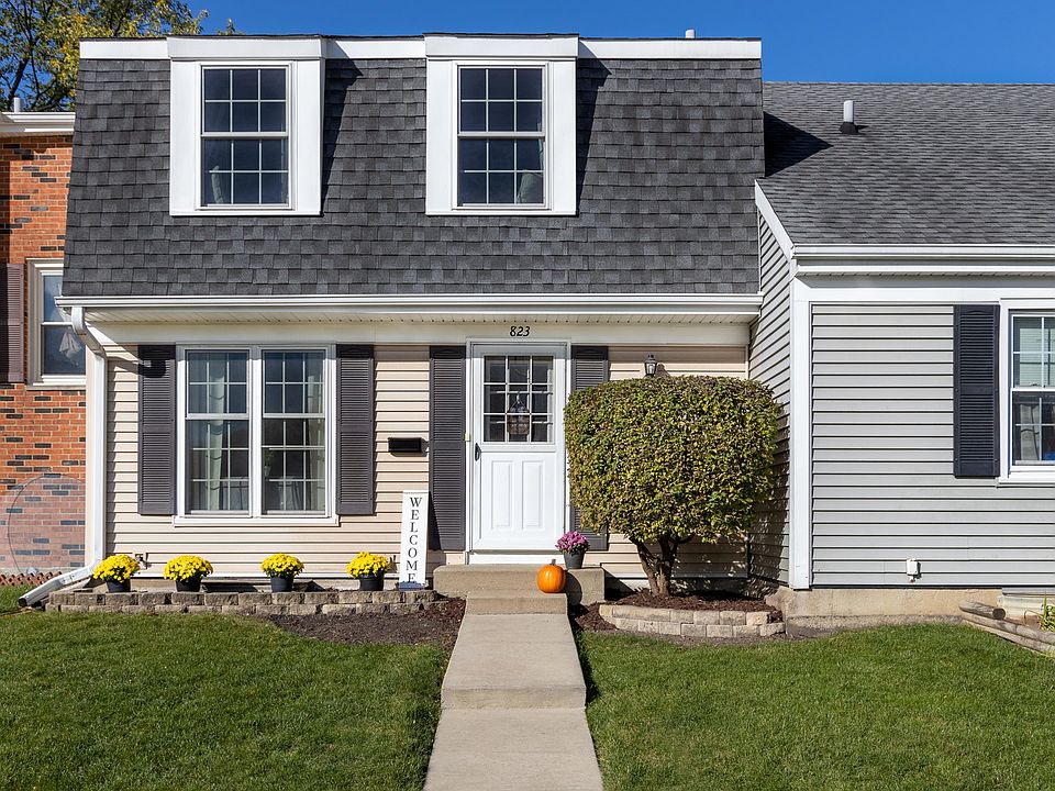 1st image of 823 Somerset Cir