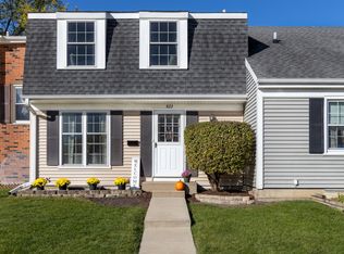 823 Somerset Cir, Hanover Park, IL 60133