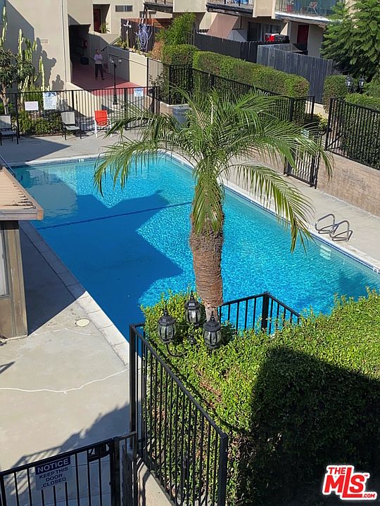 1st image of 3422 Maricopa St #206