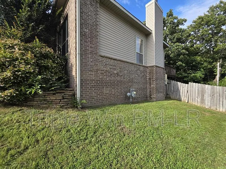 1901 Hidden Creek Dr — Photo 5