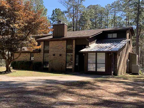 2nd image of 218 Camilla Dr