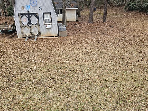 5th image of 215 Carl Parker Rd
