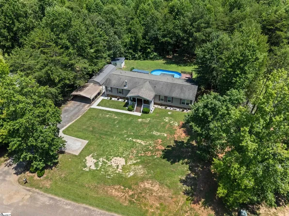 205 Diwa Dr, Easley, SC 29640