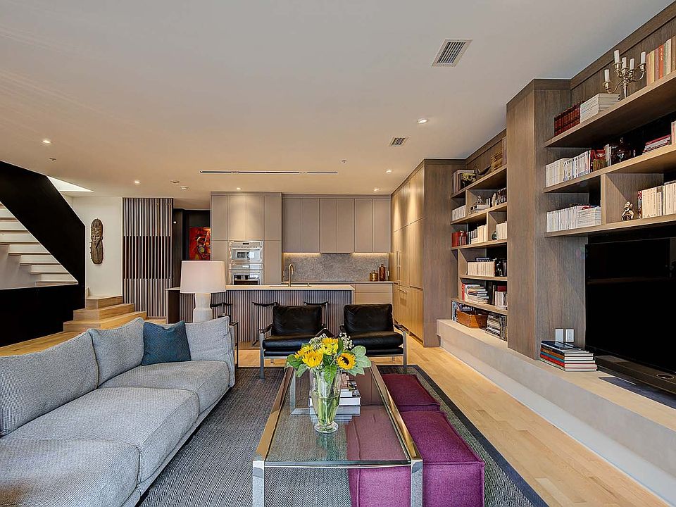 1st image of 1719 Rue St #207/305