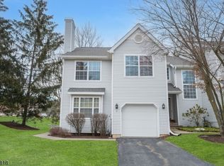 1 Winding Brook Rd, Hamburg, NJ 07419