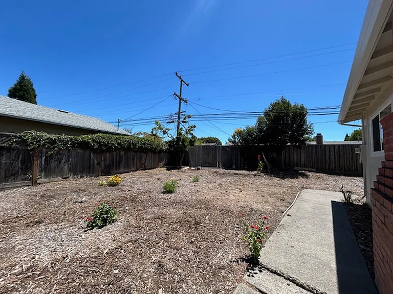 301 Arlen Dr — Photo 16