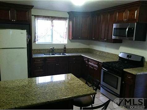 3rd image of 232 N Hambledon Ave