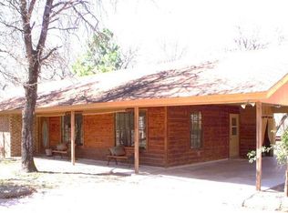 1892 Deer Trl, Floresville, TX 78114