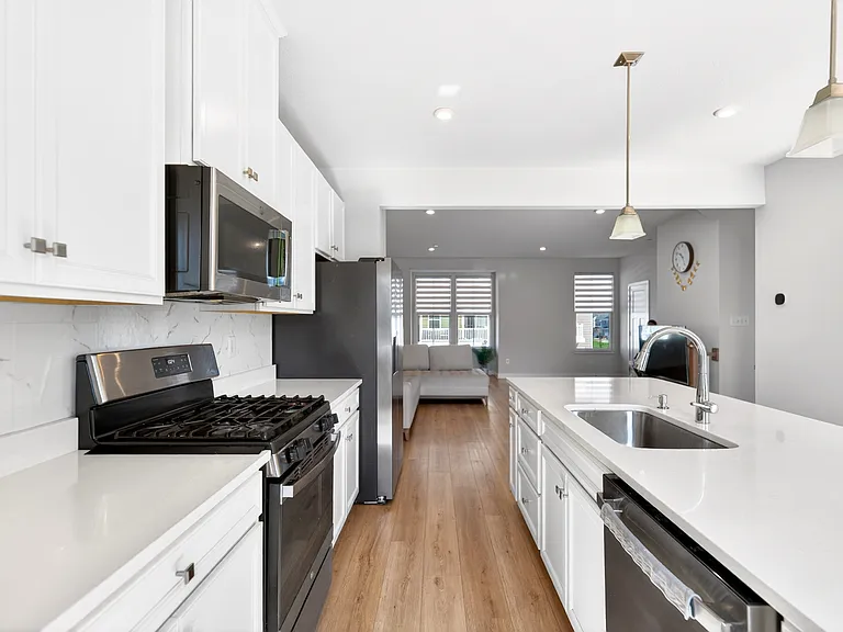 6706 Sycamore Way — Photo 36