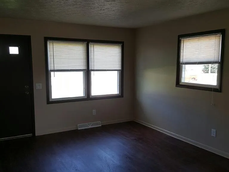 2114 Kenyon St #C — Photo 13