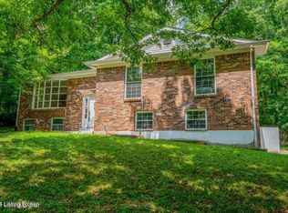 10713 Stonestreet Rd, Louisville, KY 40272