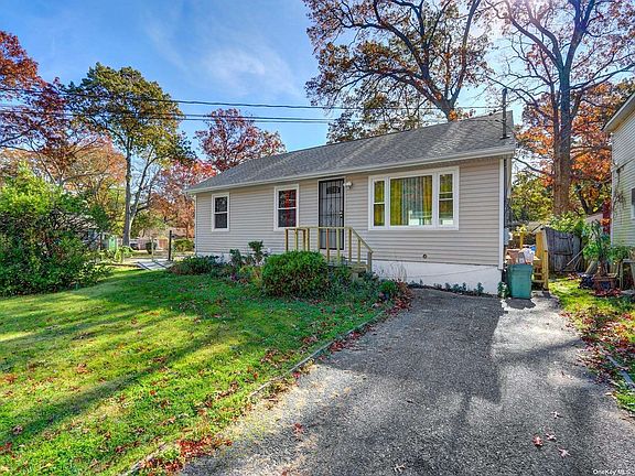 2nd image of 248 Parkway Blvd