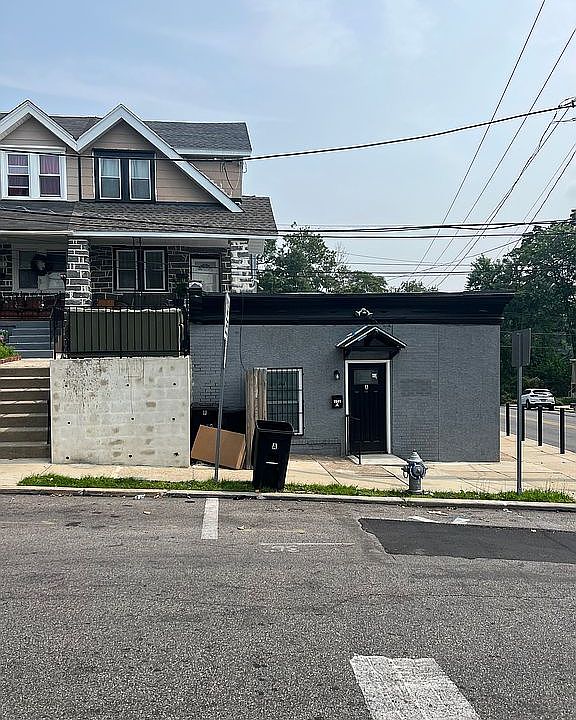 Main front of the bud king. 