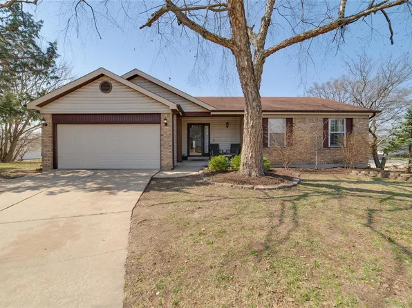 1250 Orion Way, Saint Peters, MO 63376