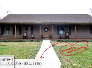 876 Sherwood Dr, Daleville, VA 24083