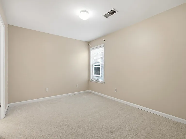 1277 Island Pl E — Photo 25