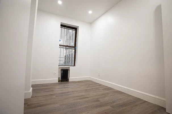 Rented by Blip LLC | media 12